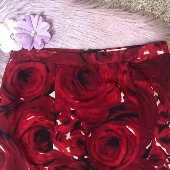 BECKY & MAX Red Floral Printed Skirt Size 8 - Picture 2 of 7